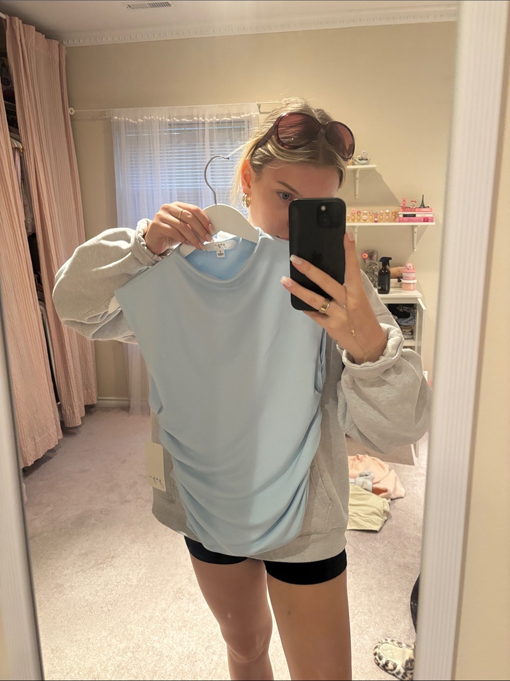 Blue top - Picture 4 of 4